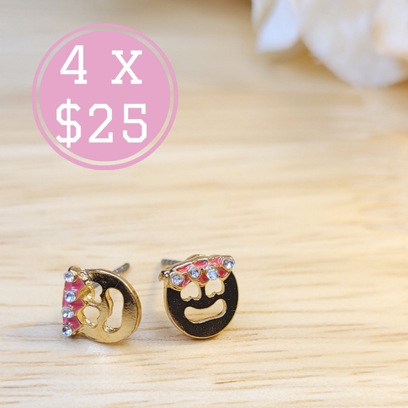 Jewelry - Sparkly crown emoji earrings